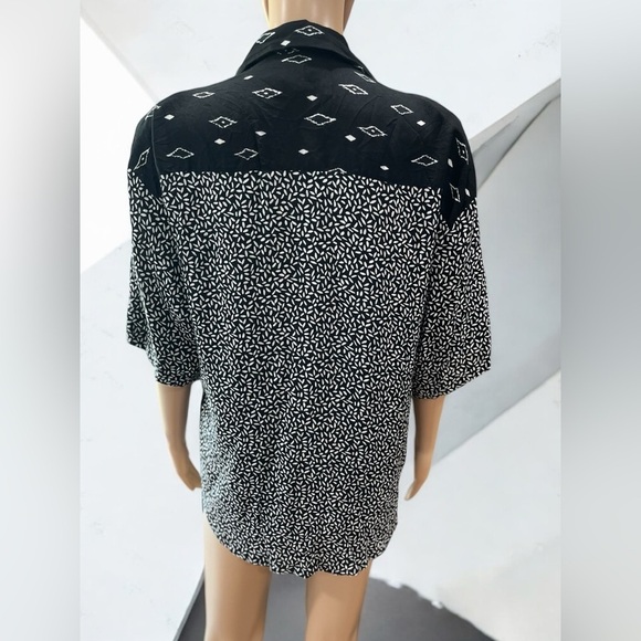 Vintage 80’s color block oversized Black and White tribal patterned blouse-L - Picture 5 of 8